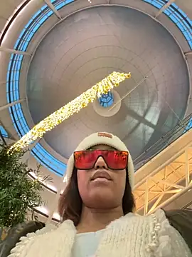 Black Dolll online show from November 6, 2:18 pm