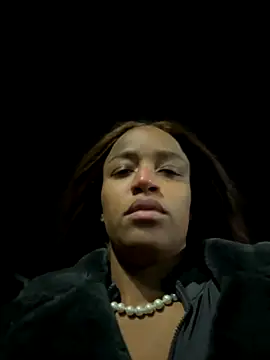 Black Dolll online show from November 10, 5:56 pm