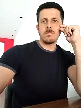 Snapshot of Jota_show chatting on December 8, 5:33 pm Jota show online show from December 8, 5:33 pm