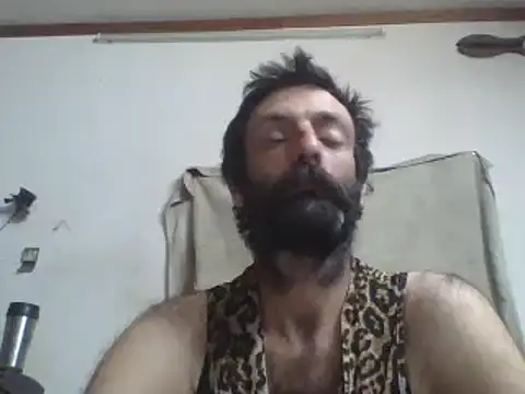 Snapshot of BigPeter6987 chatting on December 11, 10:06 pm BigPeter6987 online show from December 11, 10:06 pm