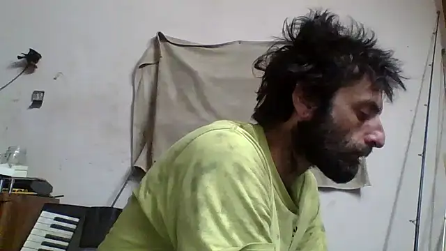 Snapshot of BigPeter6987 chatting on January 17, 5:00 am BigPeter6987 online show from January 17, 5:00 am