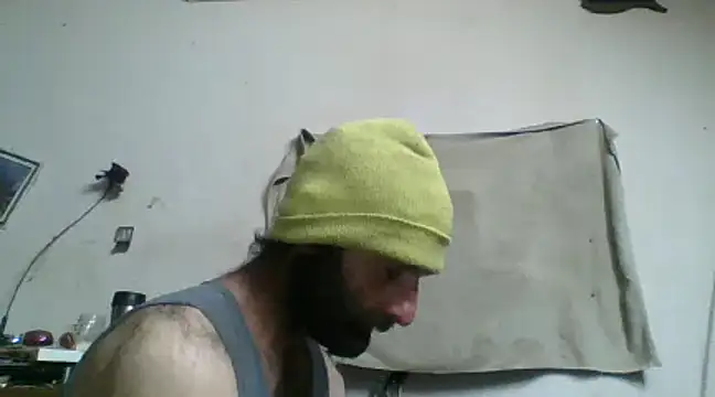 Snapshot of BigPeter6987 chatting on January 22, 2:37 am BigPeter6987 online show from January 22, 2:37 am