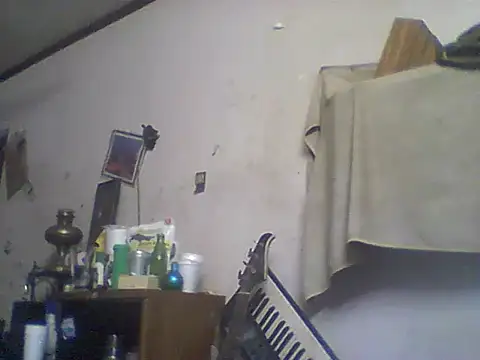 Snapshot of BigPeter6987 chatting on April 24, 6:32 pm BigPeter6987 online show from April 24, 6:32 pm