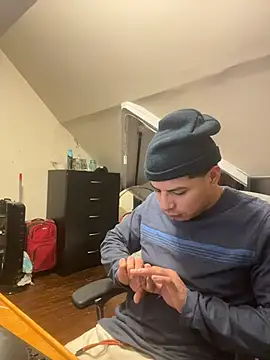 Snapshot of MynameisPaco chatting on February 3, 10:37 pm MynameisPaco online show from February 3, 10:37 pm