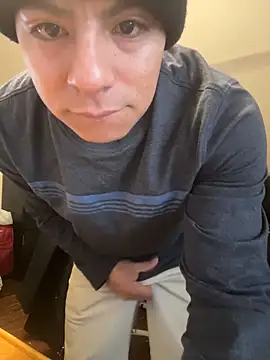 Snapshot of MynameisPaco chatting on February 4, 2:45 pm MynameisPaco online show from February 4, 2:45 pm