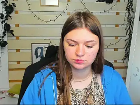 Snapshot of Josephine_Kiss chatting on April 23, 12:15 pm Josephine Kiss online show from April 23, 12:15 pm