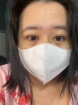 Snapshot of ninini92 chatting on February 2, 1:08 pm ninini92 online show from February 2, 1:08 pm