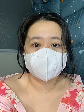 Snapshot of ninini92 chatting on February 16, 1:16 pm ninini92 online show from February 16, 1:16 pm