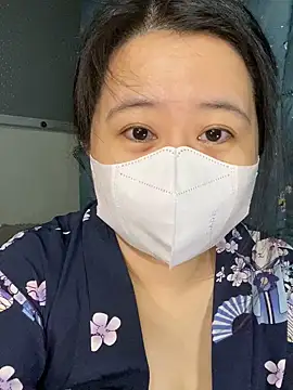 Snapshot of ninini92 chatting on March 21, 1:12 pm ninini92 online show from March 21, 1:12 pm