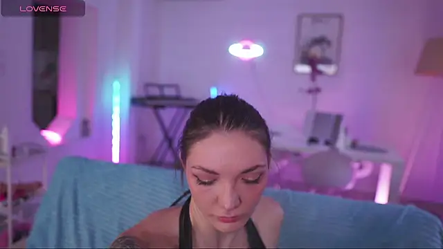Lady3Holes online show from May 27, 5:43 pm