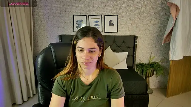 sussy  stone online show from December 18, 12:40 pm