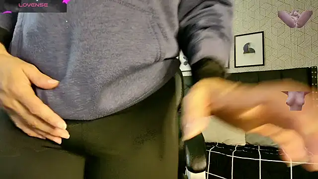 sussy  stone online show from January 3, 12:41 pm