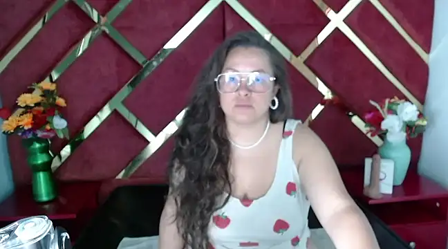 Snapshot of SaraThomso chatting on January 22, 3:09 am SaraThomso online show from January 22, 3:09 am