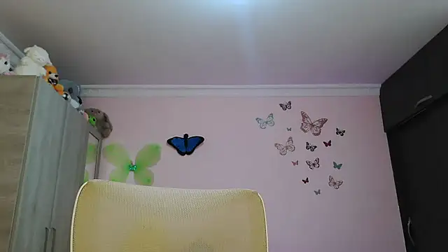 caroline jonson online show from October 30, 9:37 pm