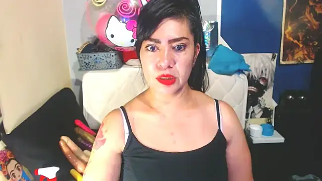 Snapshot of luisahott chatting on February 6, 8:56 pm luisahott online show from February 6, 8:56 pm