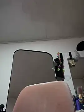 Lorraine Leon online show from March 21, 4:28 am