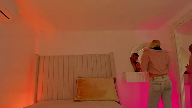 Shelynna azzul online show from March 27, 8:41 pm