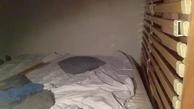 TweakyDude online show from October 31, 5:36 pm