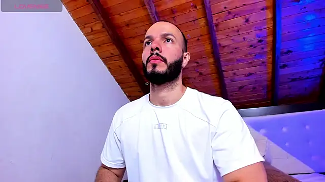 Tom Bailey online show from March 10, 12:32 pm