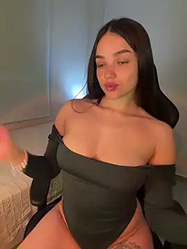 MisFrekcles  online show from March 21, 9:23 am