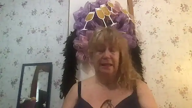 musclebooty70 online show from January 13, 3:15 pm