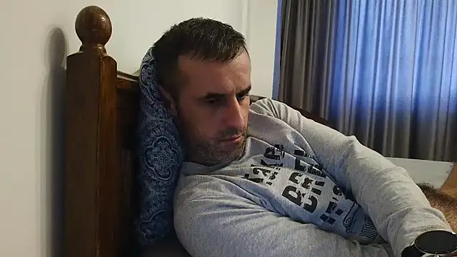 Snapshot of stevenpit chatting on January 11, 12:40 pm stevenpit online show from January 11, 12:40 pm