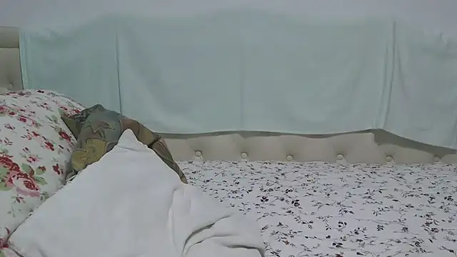 Snapshot of stevenpit chatting on February 7, 11:24 pm stevenpit online show from February 7, 11:24 pm