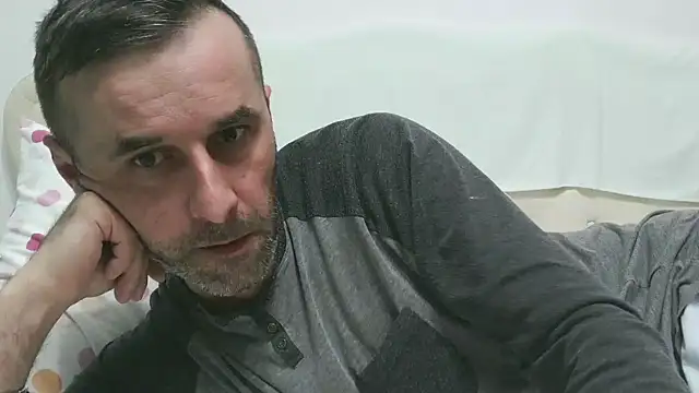 Snapshot of stevenpit chatting on March 6, 5:24 am stevenpit online show from March 6, 5:24 am