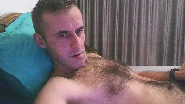 Snapshot of stevenpit chatting on October 3, 4:42 am stevenpit online show from October 3, 4:42 am