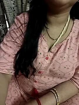 cuteyqueen online show from April 5, 11:51 am