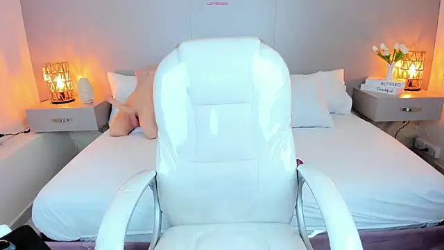 JessyEvans online show from March 12, 8:04 pm