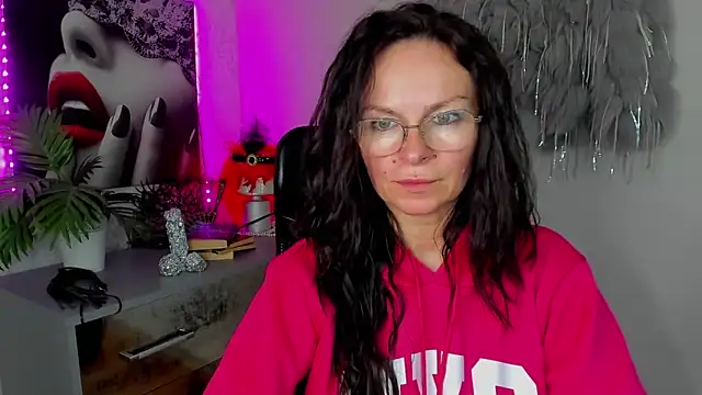 HelenLuxx online show from March 27, 4:29 pm