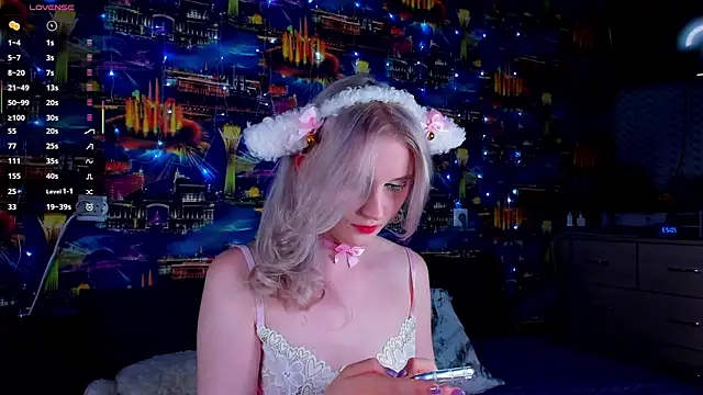 Snapshot of SweeteRose_Royce chatting on September 26, 4:22 pm SweeteRose Royce online show from September 26, 4:22 pm