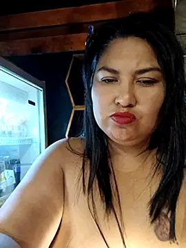 Snapshot of Marcela87 chatting on February 23, 3:24 am Marcela87 online show from February 23, 3:24 am