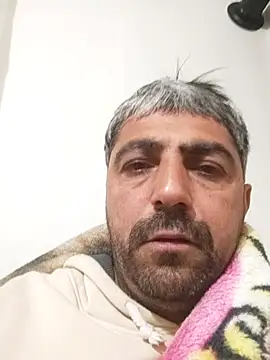 Snapshot of Muratcanik44 chatting on February 5, 10:03 pm Muratcanik44 online show from February 5, 10:03 pm