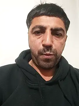 Snapshot of Muratcanik44 chatting on February 14, 11:23 pm Muratcanik44 online show from February 14, 11:23 pm