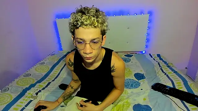 Snapshot of mateodeamjo chatting on October 30, 9:22 am mateodeamjo online show from October 30, 9:22 am