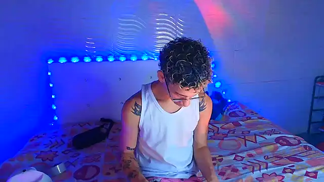 Snapshot of mateodeamjo chatting on November 14, 7:40 am mateodeamjo online show from November 14, 7:40 am