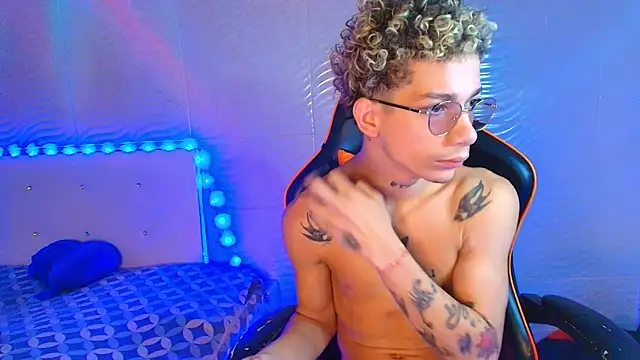 Snapshot of mateodeamjo chatting on November 27, 11:01 am mateodeamjo online show from November 27, 11:01 am