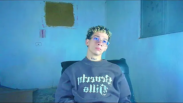 Snapshot of mateodeamjo chatting on January 12, 5:56 am mateodeamjo online show from January 12, 5:56 am