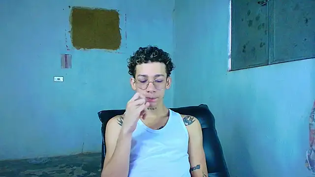 Snapshot of mateodeamjo chatting on February 28, 10:22 pm mateodeamjo online show from February 28, 10:22 pm