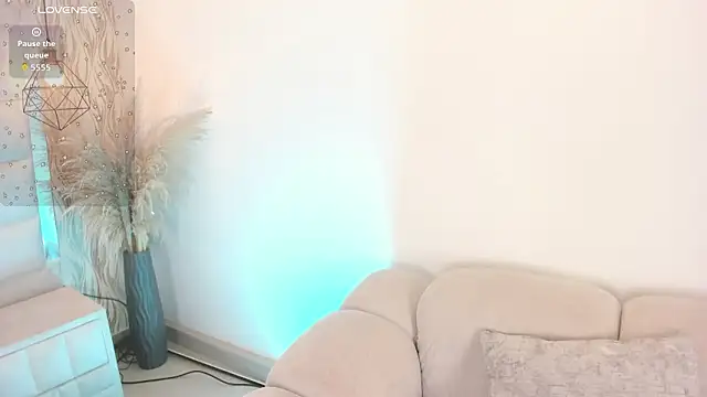 1m dalhia online show from March 11, 8:37 pm