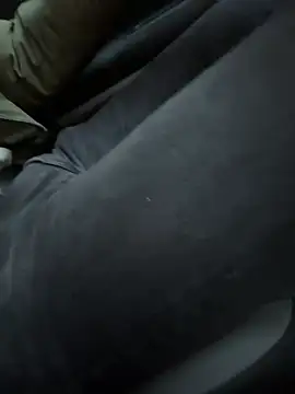 Snapshot of Public_sexyxxx chatting on February 22, 6:39 am Public sexyxxx online show from February 22, 6:39 am