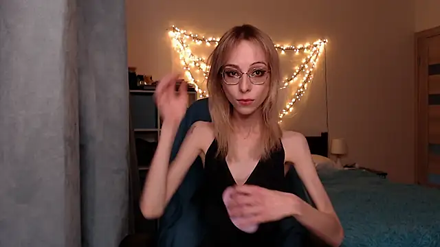 Snapshot of amber_quell_here chatting on February 23, 2:25 pm amber quell here online show from February 23, 2:25 pm