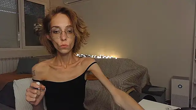 amber quell here online show from May 23, 3:27 pm