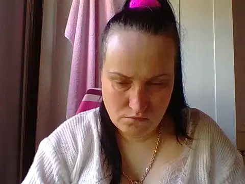 Snapshot of _squirty_cum_lady_ chatting on February 26, 10:47 am squirty cum lady online show from February 26, 10:47 am