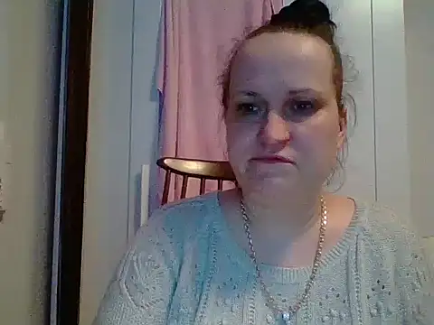 Snapshot of _squirty_cum_lady_ chatting on March 2, 6:40 pm squirty cum lady online show from March 2, 6:40 pm