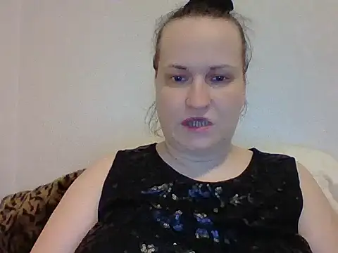 Snapshot of _squirty_cum_lady_ chatting on March 3, 8:54 pm squirty cum lady online show from March 3, 8:54 pm
