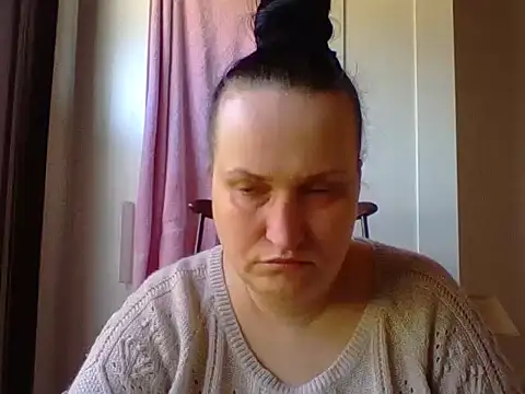 Snapshot of _squirty_cum_lady_ chatting on March 5, 11:28 am squirty cum lady online show from March 5, 11:28 am