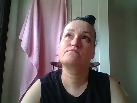 Snapshot of _squirty_cum_lady_ chatting on March 22, 11:11 am squirty cum lady online show from March 22, 11:11 am